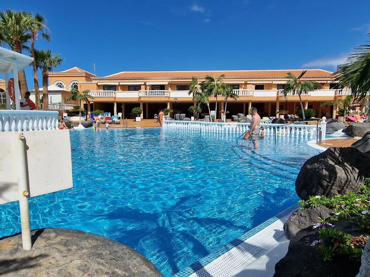 Apartment Playa Las Vistas With Breathtaking Sea View, Only 100 M To The Sea, Heated Pool, Aircondition For A Fee, Wifi プラヤ・デ・ラス・アメリカス スペイン